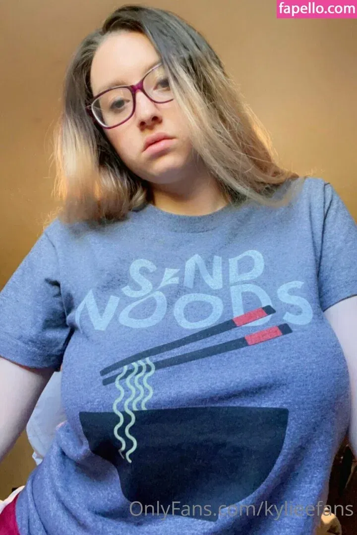 KylieeOW Onlyfans Photo Gallery 