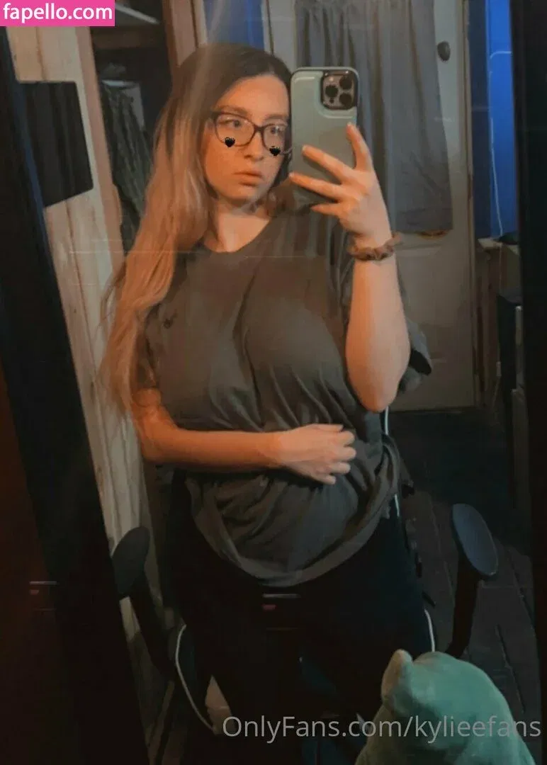 KylieeOW Onlyfans Photo Gallery 