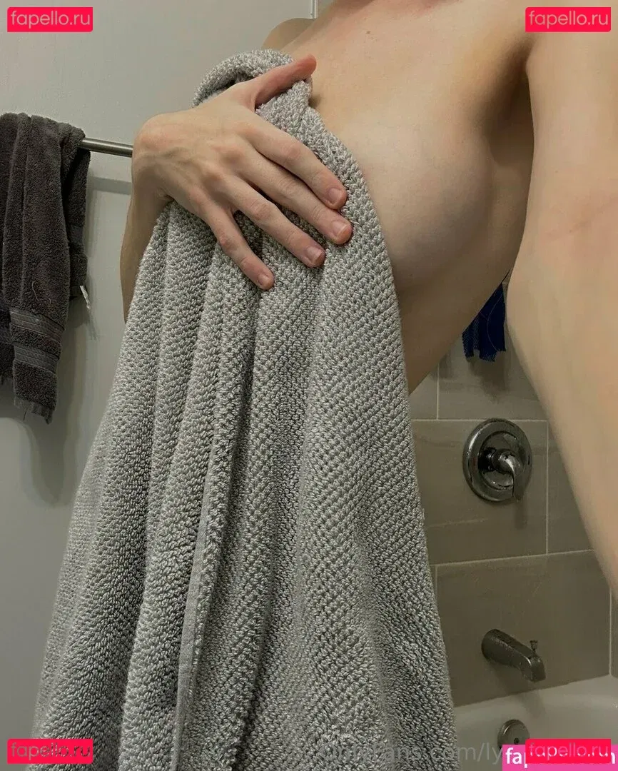 lyrascarlett Onlyfans Photo Gallery 