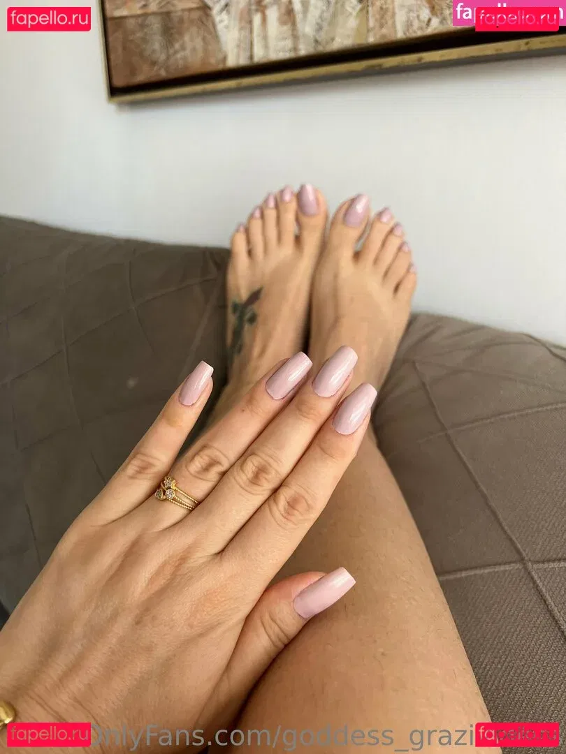 goddess_grazivideos Onlyfans Photo Gallery 