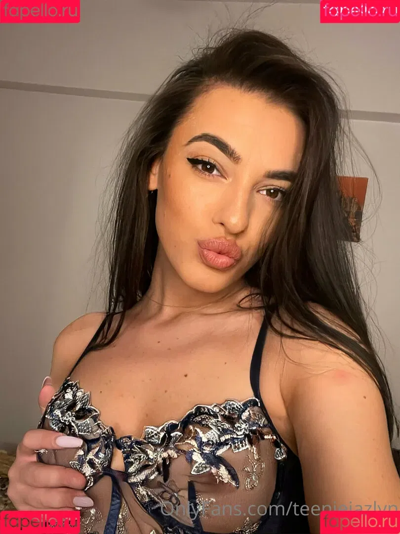 sweetiefreshman Onlyfans Photo Gallery 