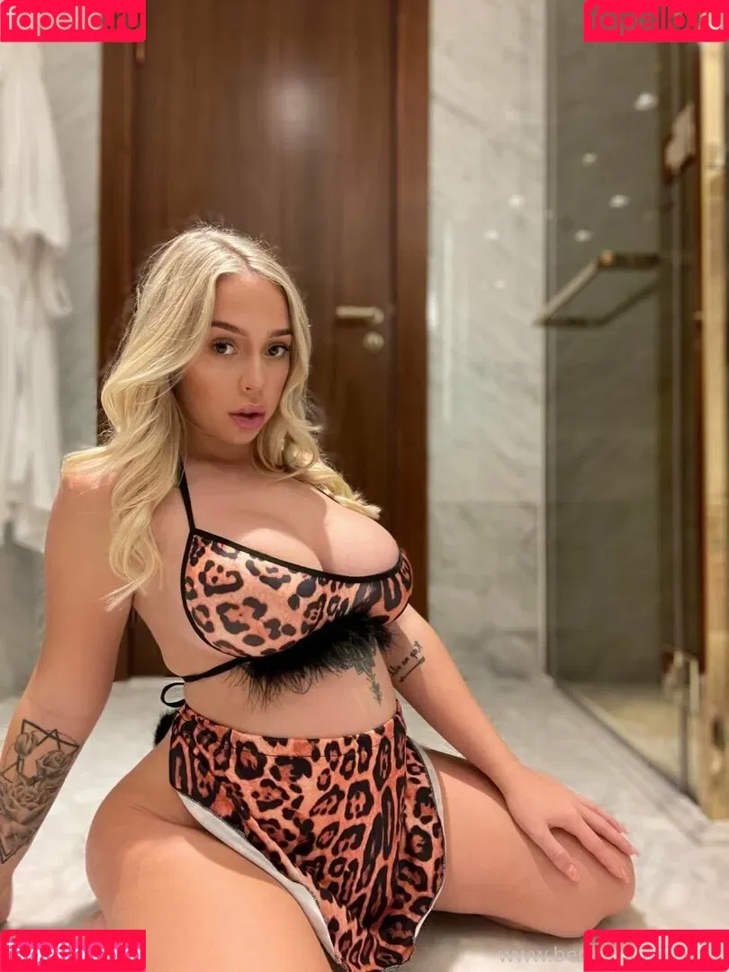 Becca Marie Onlyfans Photo Gallery 