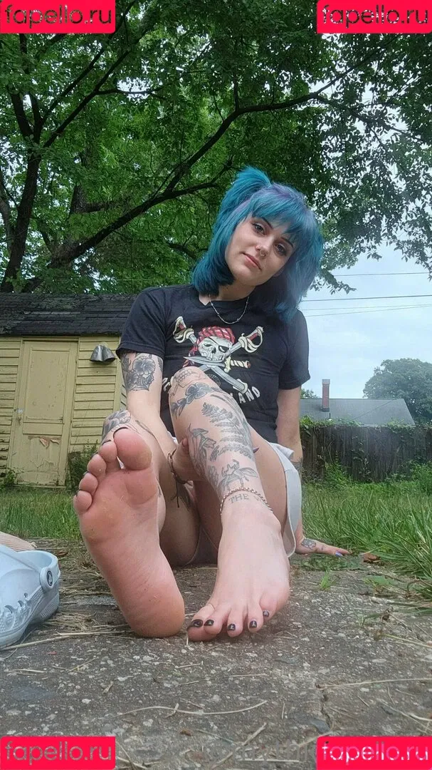 mythicmaggie Onlyfans Photo Gallery 