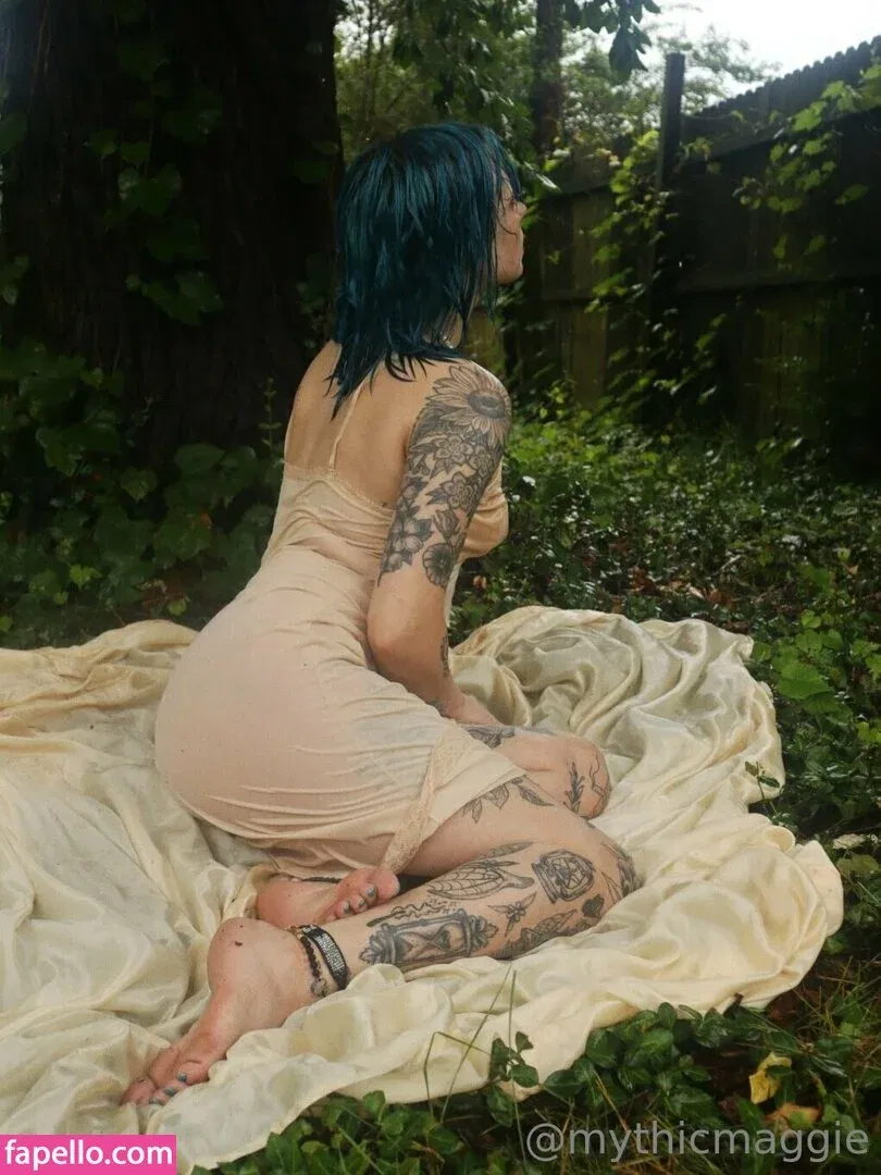 mythicmaggie Onlyfans Photo Gallery 