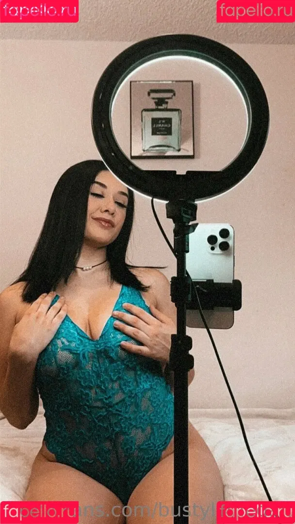 bustylilmegan Onlyfans Photo Gallery 