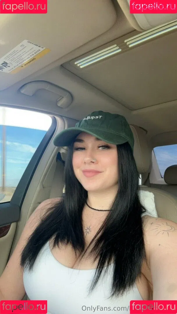 bustylilmegan Onlyfans Photo Gallery 