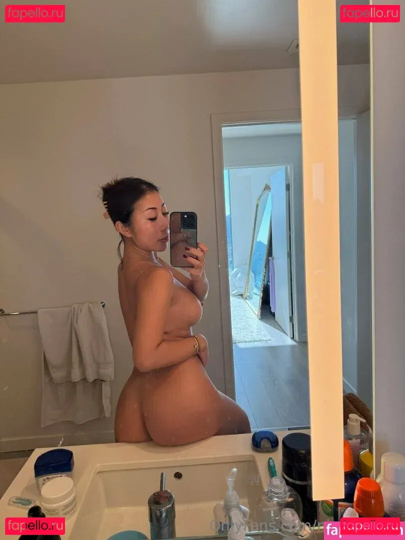 nicoledoshi Onlyfans Photo Gallery 