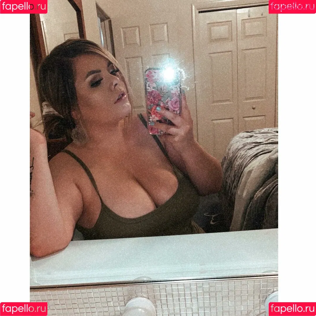 Lilly Zamora Onlyfans Photo Gallery 