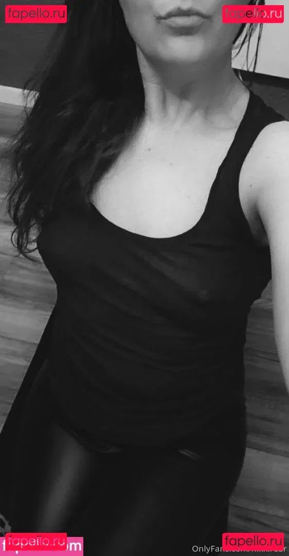 nikkirear Onlyfans Photo Gallery 