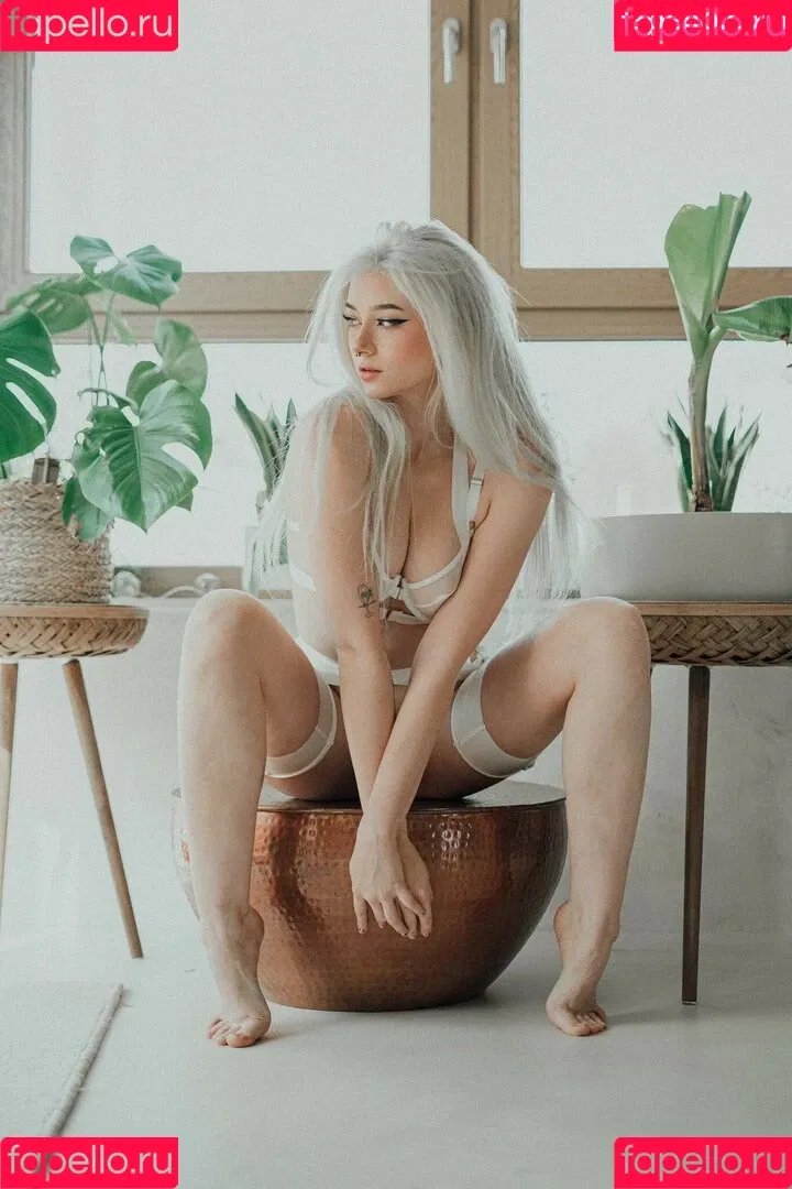 Angela Halee Onlyfans Photo Gallery 