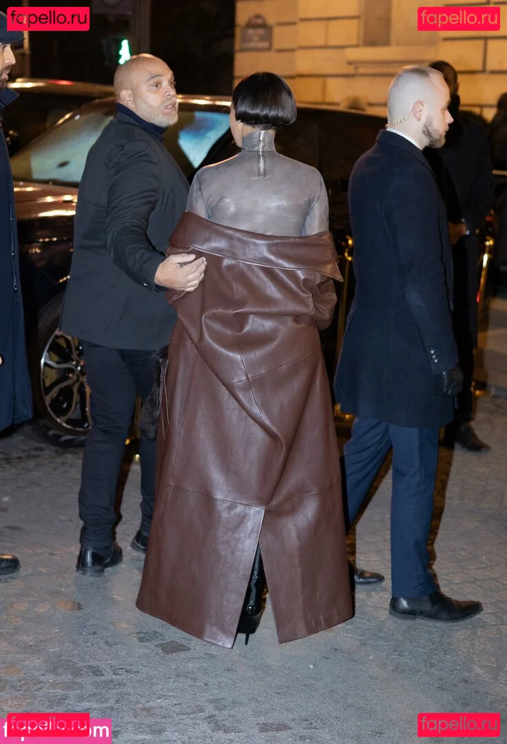 Taylor Russell Onlyfans Photo Gallery 