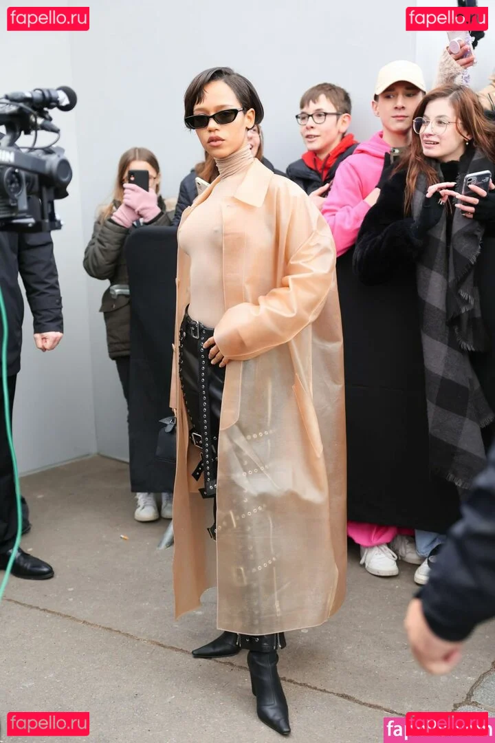 Taylor Russell Onlyfans Photo Gallery 