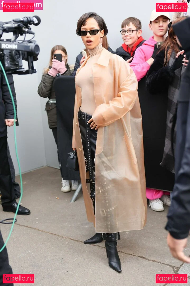 Taylor Russell Onlyfans Photo Gallery 