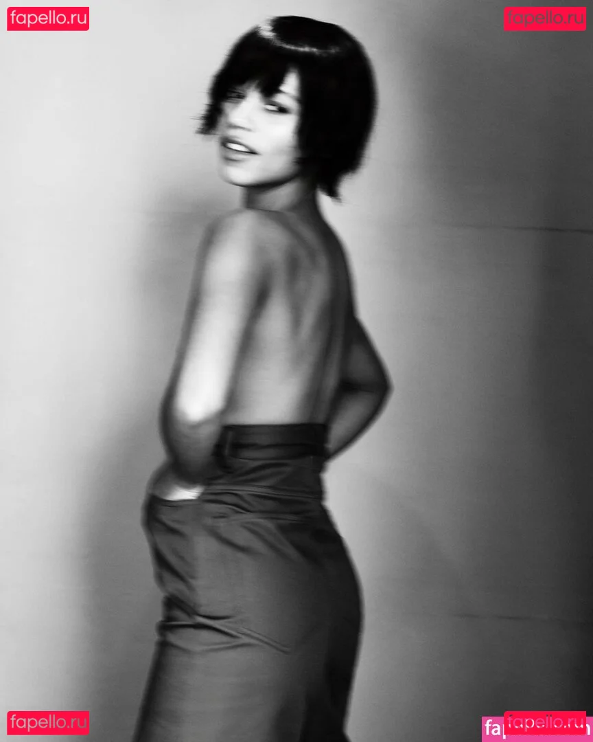 Taylor Russell Onlyfans Photo Gallery 