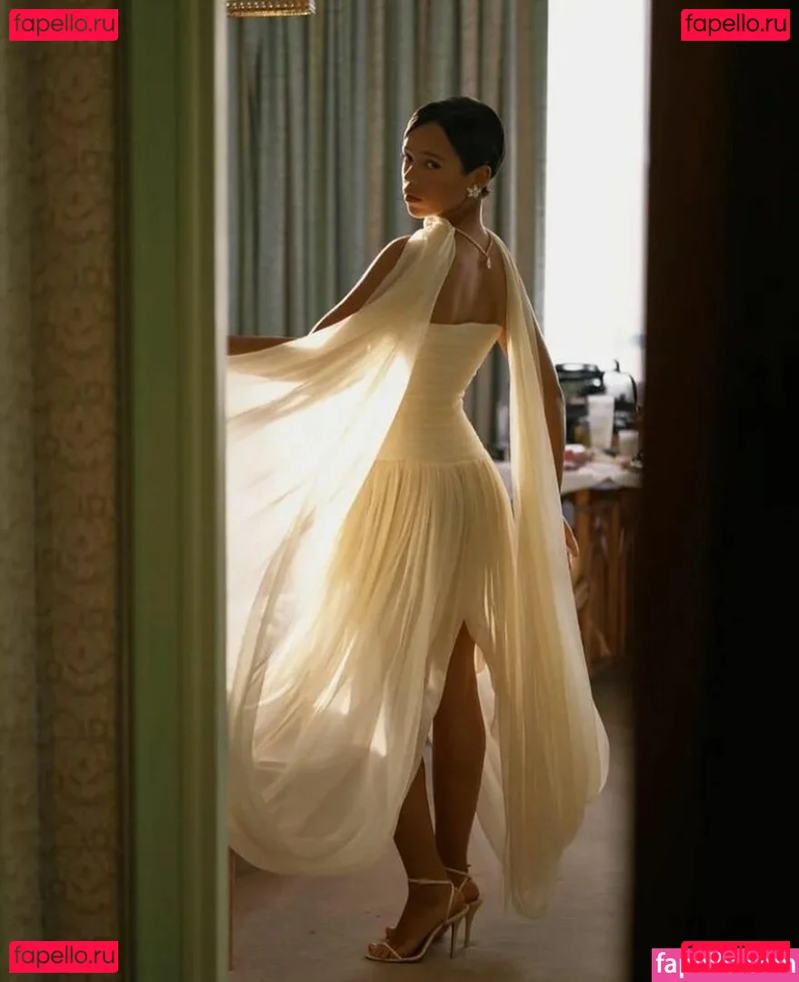 Taylor Russell Onlyfans Photo Gallery 