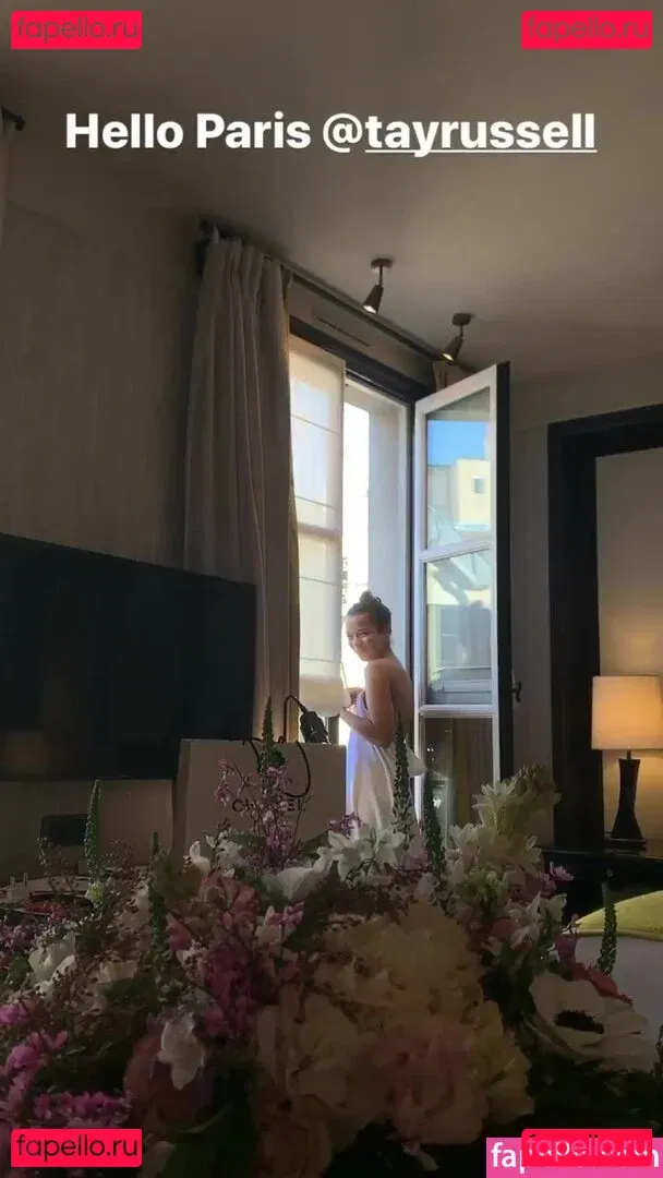 Taylor Russell Onlyfans Photo Gallery 