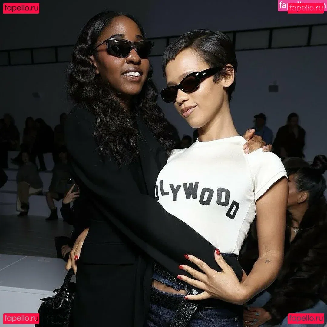 Taylor Russell Onlyfans Photo Gallery 