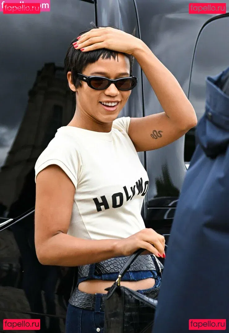 Taylor Russell Onlyfans Photo Gallery 