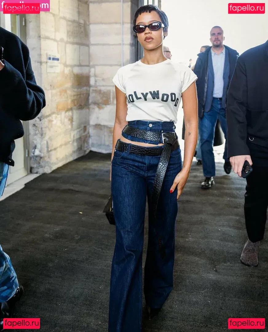 Taylor Russell Onlyfans Photo Gallery 