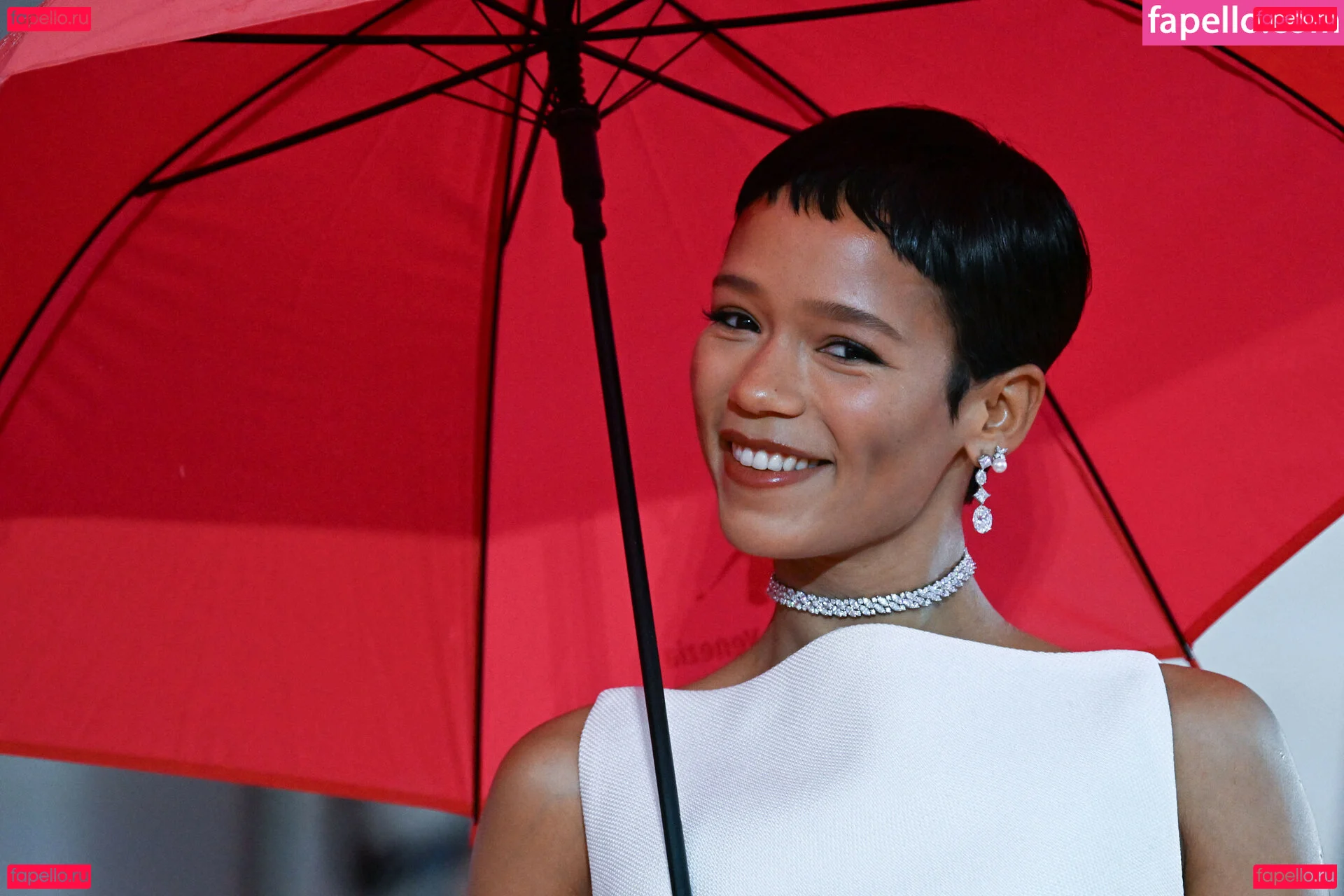 Taylor Russell Onlyfans Photo Gallery 