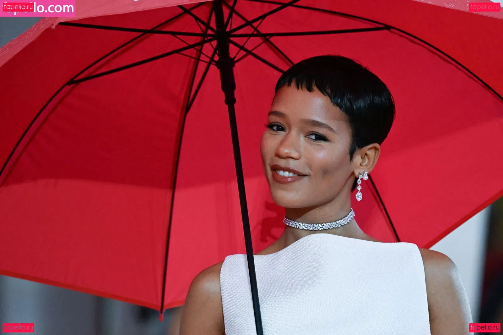 Taylor Russell Onlyfans Photo Gallery 