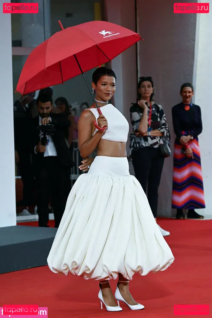 Taylor Russell Onlyfans Photo Gallery 