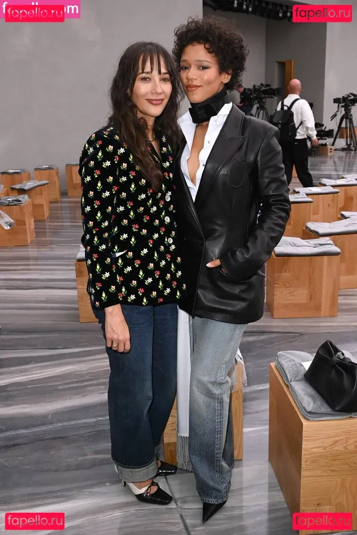 Taylor Russell Onlyfans Photo Gallery 