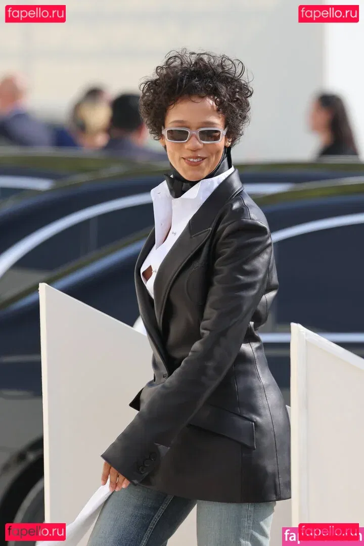 Taylor Russell Onlyfans Photo Gallery 