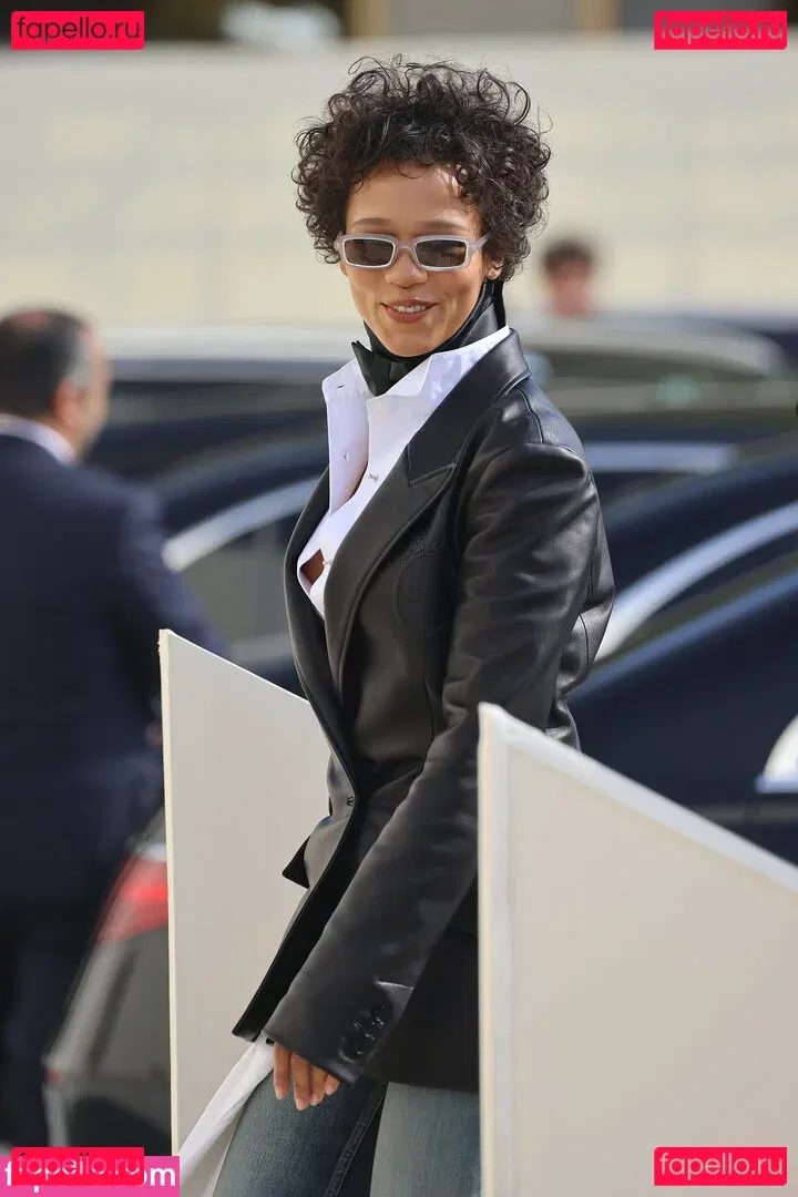 Taylor Russell Onlyfans Photo Gallery 