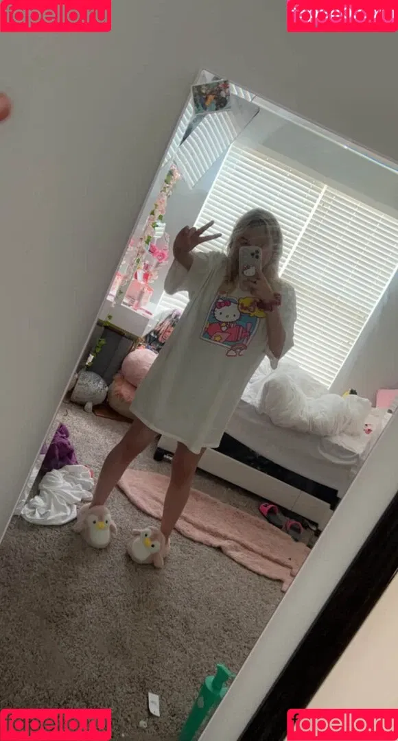 Chewywaifu Onlyfans Photo Gallery 