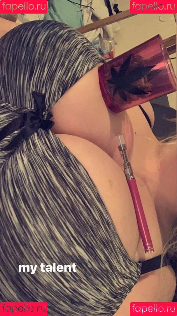 Chewywaifu Onlyfans Photo Gallery 