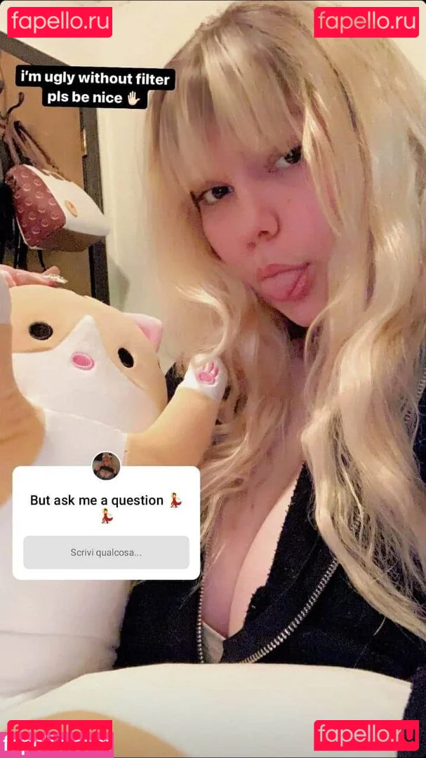 Chewywaifu Onlyfans Photo Gallery 