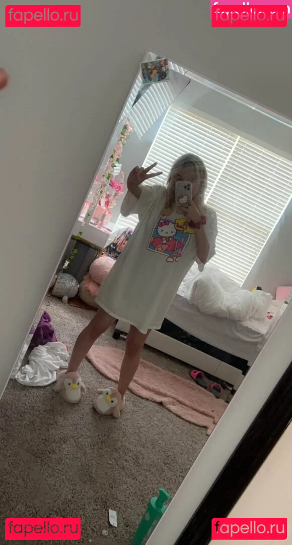 Chewywaifu Onlyfans Photo Gallery 