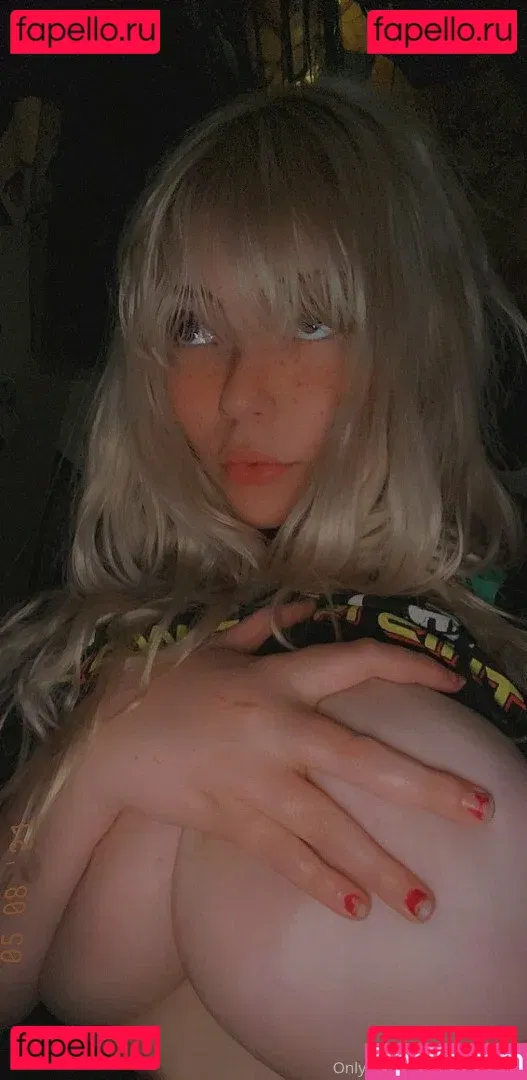 Chewywaifu Onlyfans Photo Gallery 