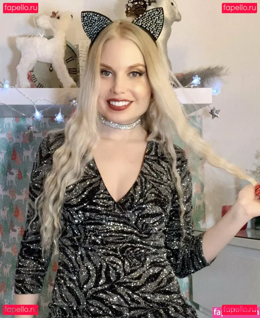 ittybittyprettykittyfree Onlyfans Photo Gallery 