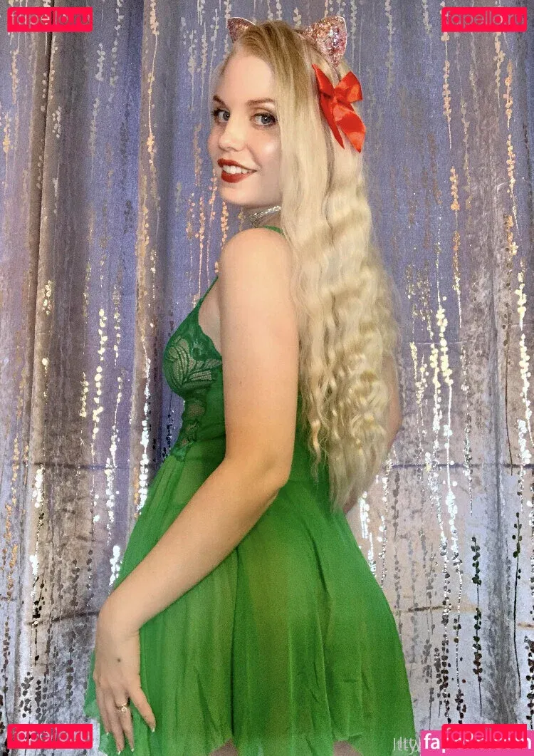 ittybittyprettykittyfree Onlyfans Photo Gallery 