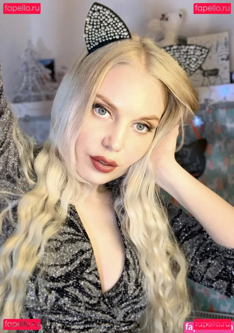 ittybittyprettykittyfree Onlyfans Photo Gallery 