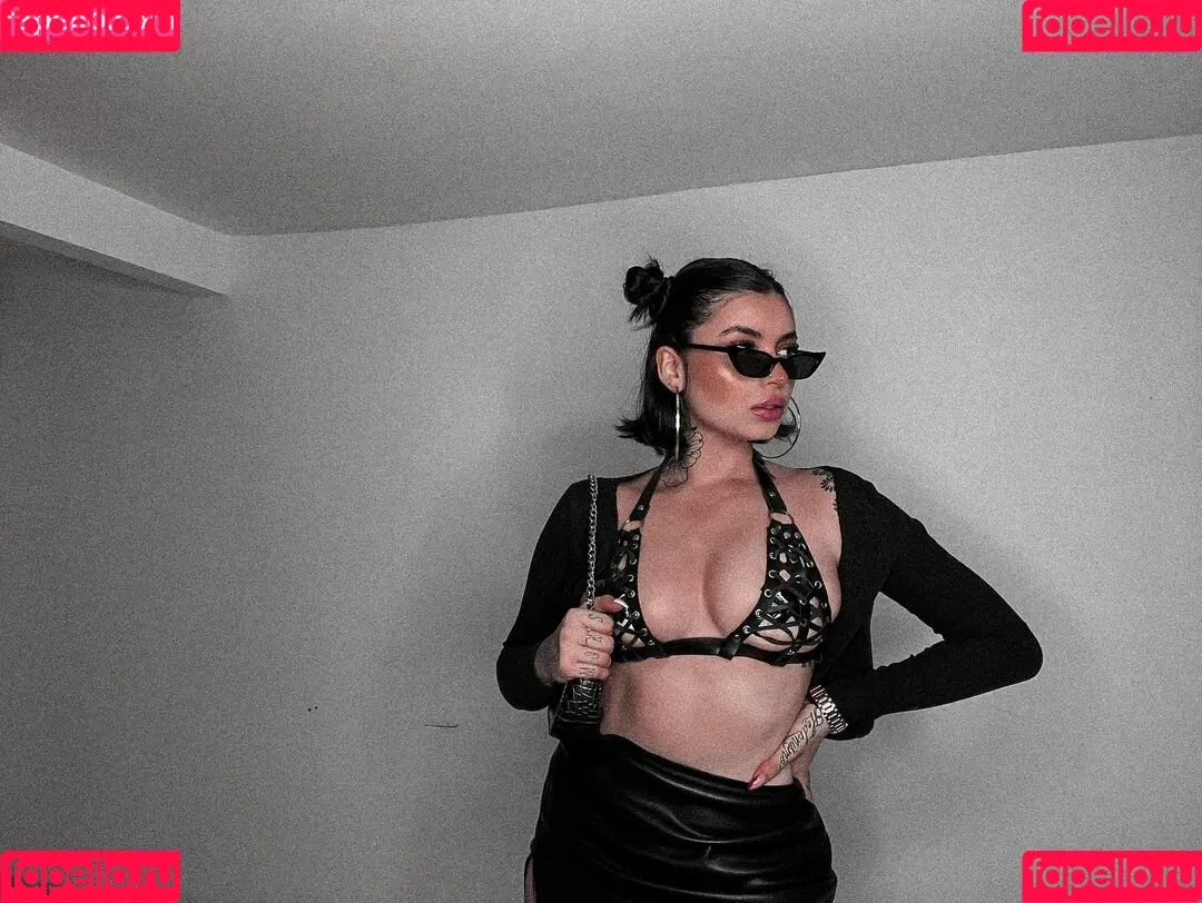 Alison Estrada Onlyfans Photo Gallery 