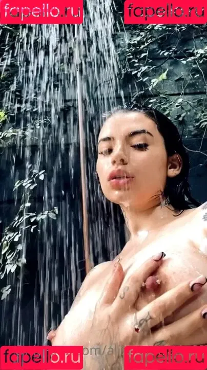 Alison Estrada Onlyfans Photo Gallery 