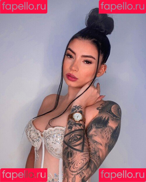 Alison Estrada Onlyfans Photo Gallery 