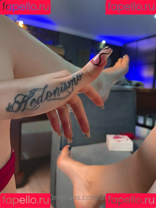 Alison Estrada Onlyfans Photo Gallery 