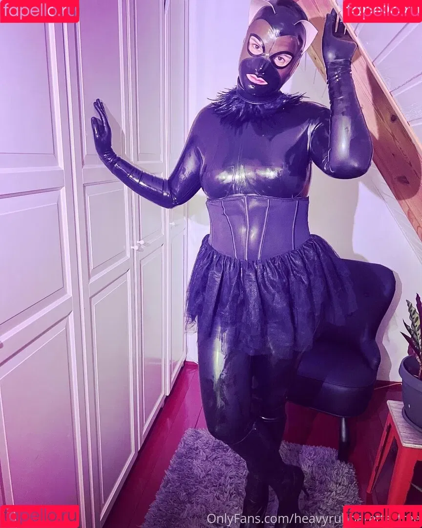 heavyrubberette_free Onlyfans Photo Gallery 