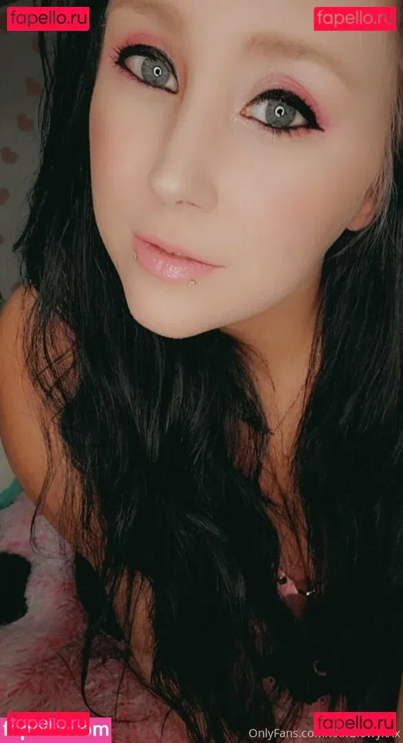 xxxglowyxxx Onlyfans Photo Gallery 