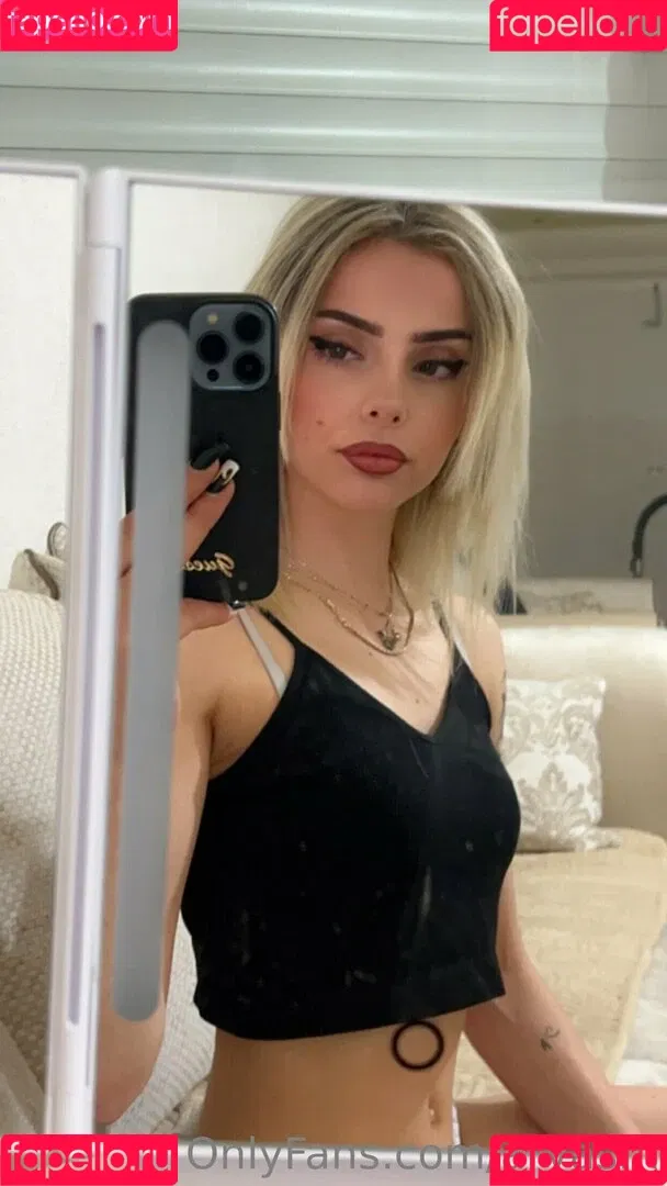 aryasm Onlyfans Photo Gallery 