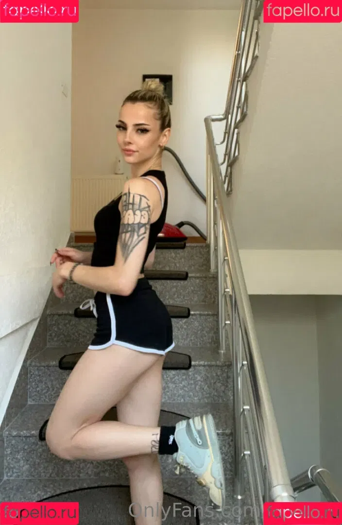 aryasm Onlyfans Photo Gallery 