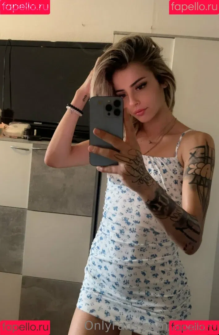 aryasm Onlyfans Photo Gallery 