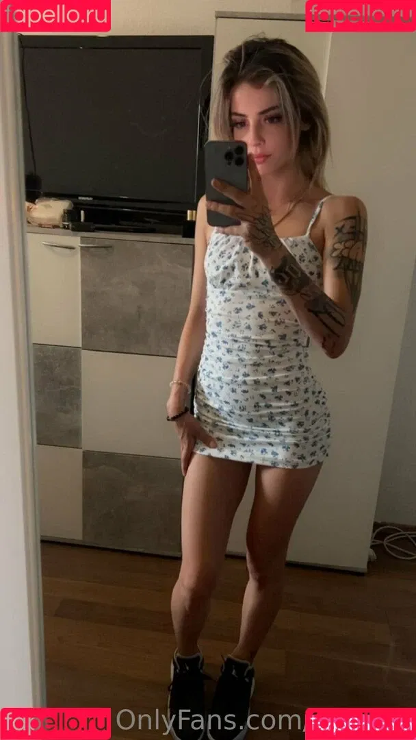 aryasm Onlyfans Photo Gallery 