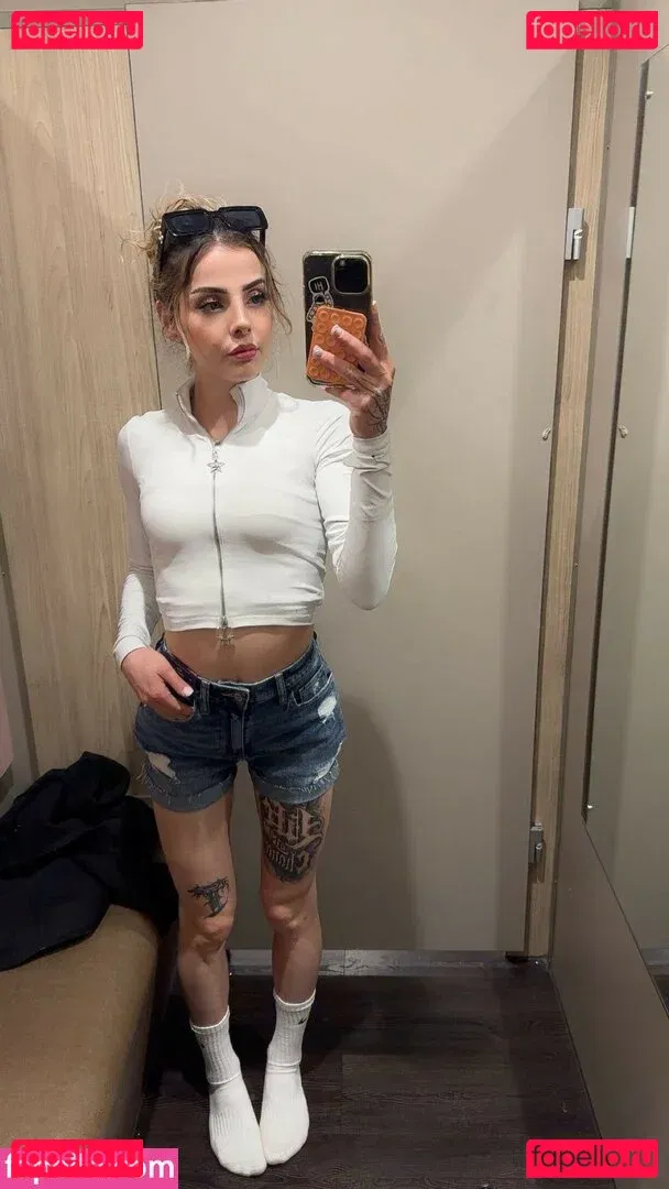 aryasm Onlyfans Photo Gallery 