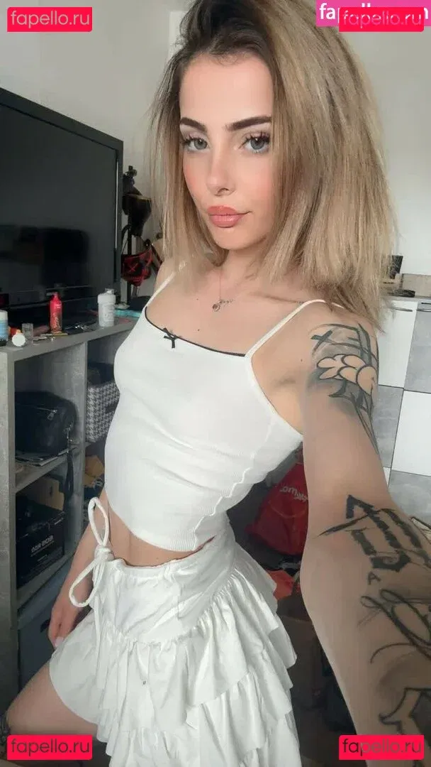 aryasm Onlyfans Photo Gallery 