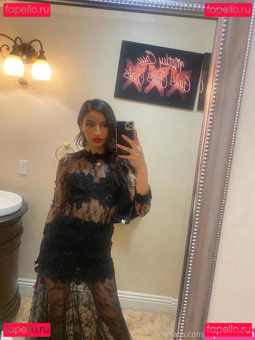 emilywillisxxx Onlyfans Photo Gallery 